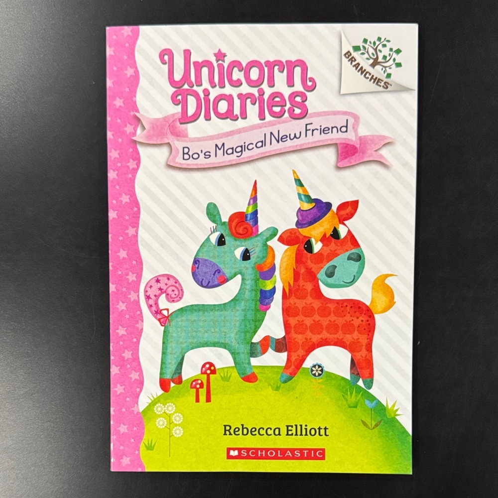 Unicorn Diaries #1: Bo’s Magical New Friend - Scholastic Softcover Novel